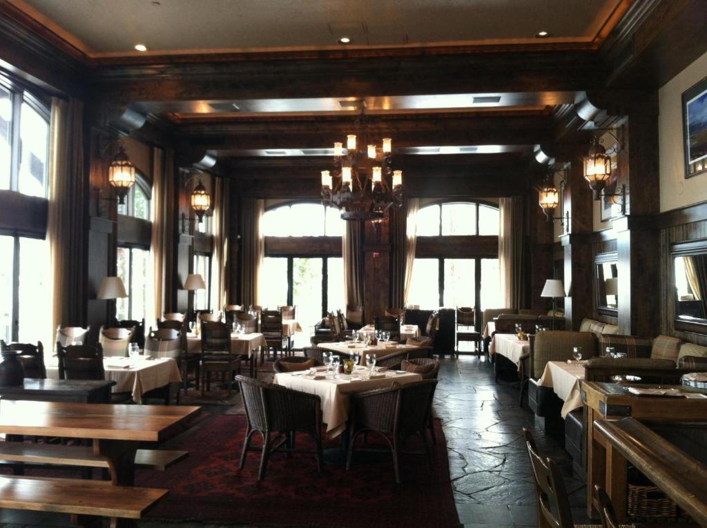 West Shore Cafe And Inn Homewood Ngoại thất bức ảnh